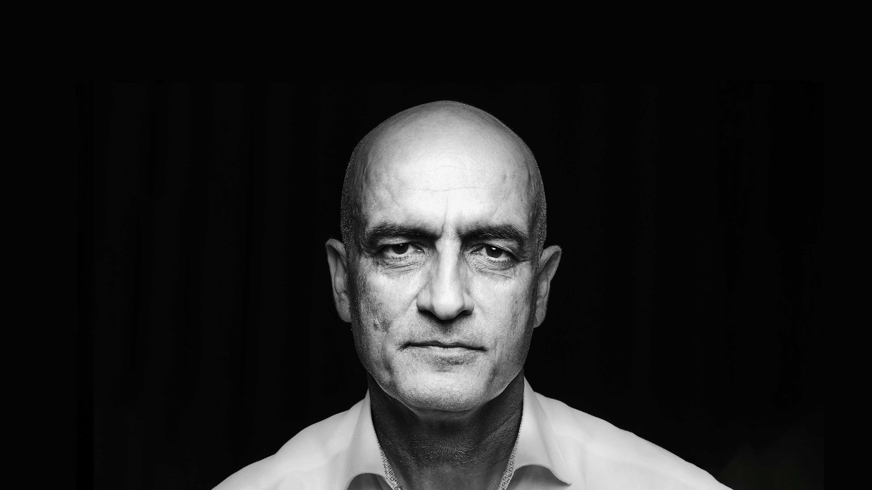 Dr. Siroos Mirzaei 3500X1968px4