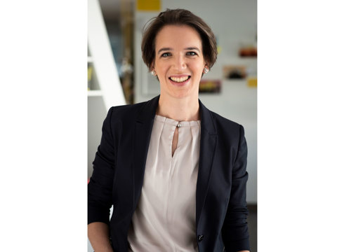 https://cdn-rebrush-fthfc0gee2e6drg7.z01.azurefd.net/media/8604/aurelie-tournan-geschaeftsfuehrerin-ai-oesterreich_hires-hochformat-thumbnail-portrait.jpg?width=480&v=1d7a3c105f050d0