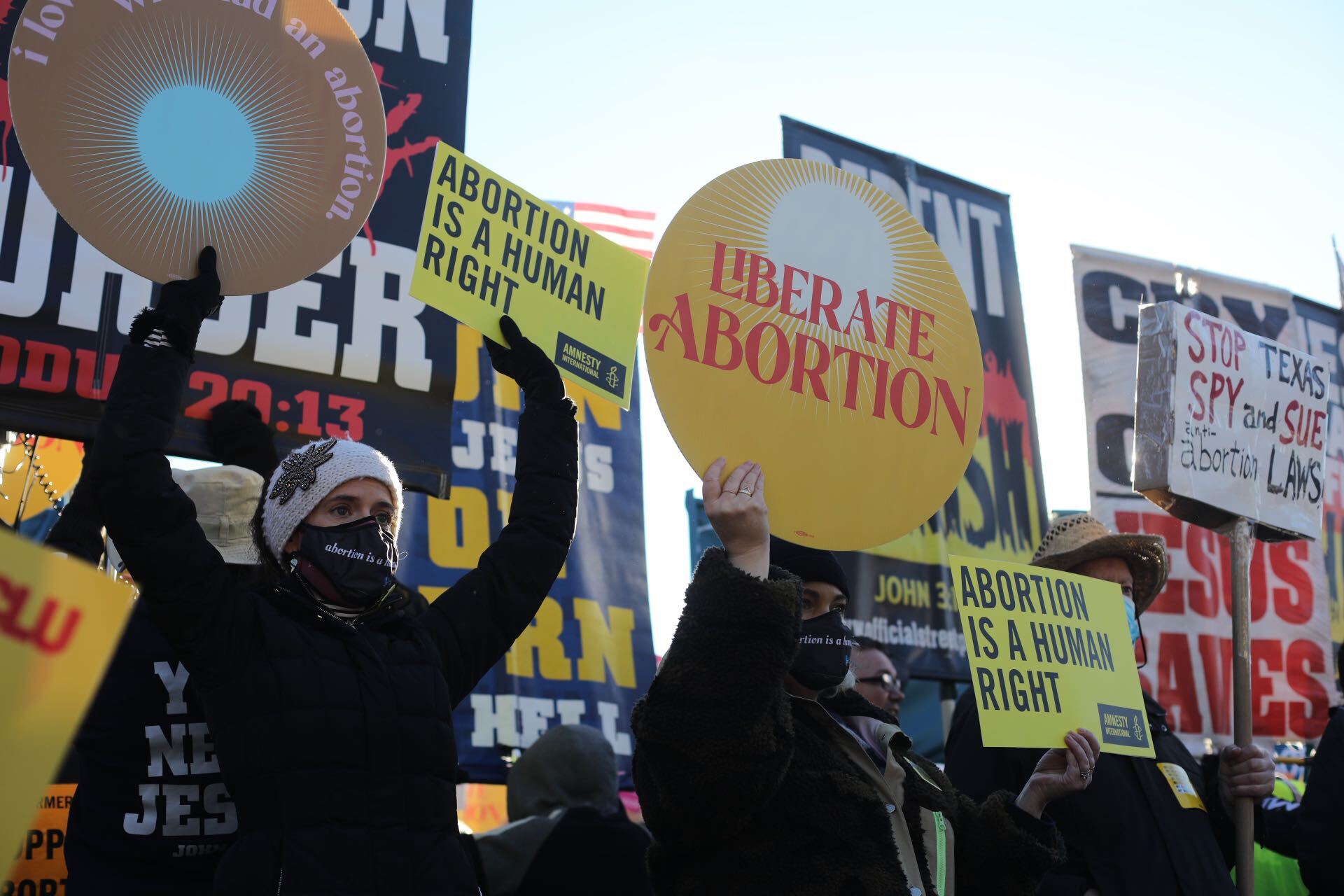© Amnesty USA / Amnesty-Protestaktion vor dem Obersten Gerichtshof in Washington für das Recht auf sichere und legale Schwangerschaftsabbrüche (1. Dezember 2021)